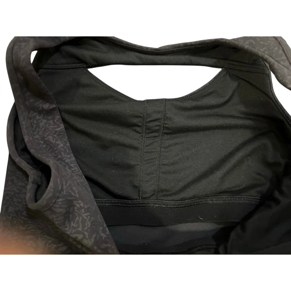 Lululemon Lululemon Everlux Cut-Out Train Bra 6 - Picture 4 of 5